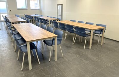 firemná jedáleň- jedálenské stoličky